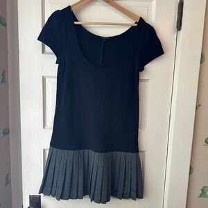 Gray and black theory short sleeve dress